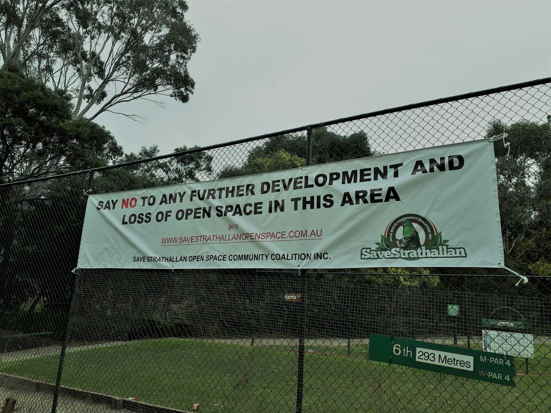 The Banner facing the Walking Trail and Habitat Link